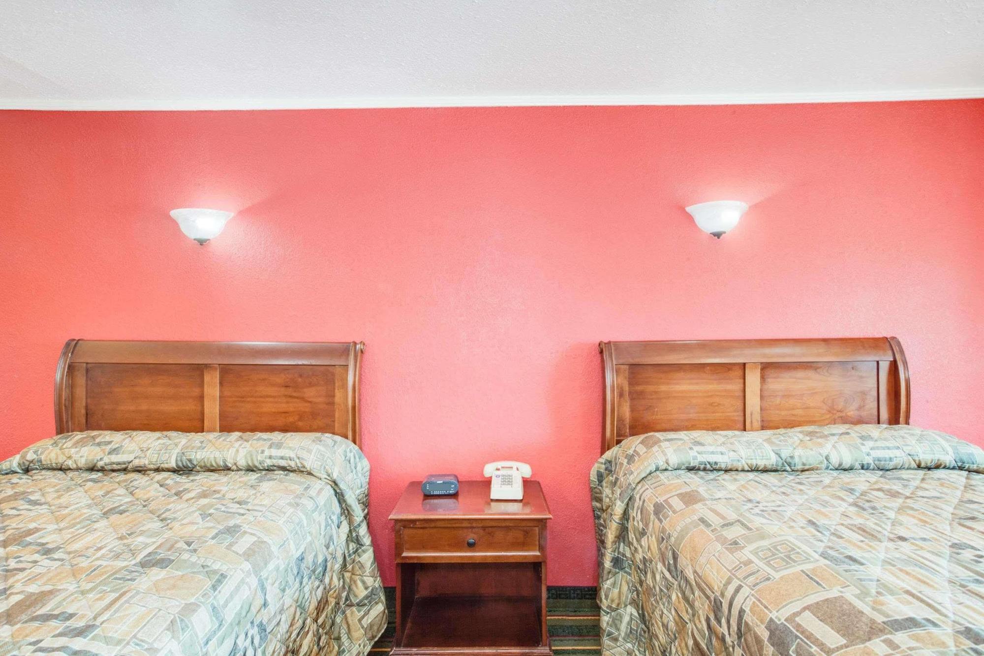 Knights Inn - Перис Екстер'єр фото