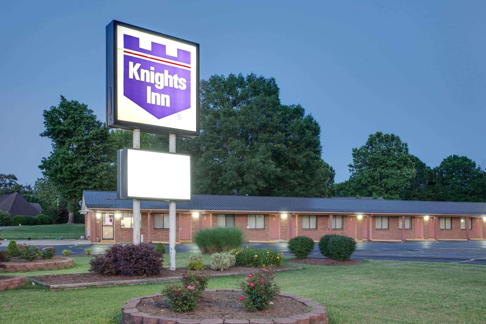 Knights Inn - Перис Екстер'єр фото